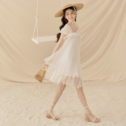 越南小众品牌MINT 2023夏季背心式纯色仙气小个子连衣裙