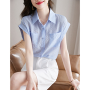 白领哥弟新2025夏季新款减龄设计感蓝色竖条纹口袋短袖衬衫女上衣