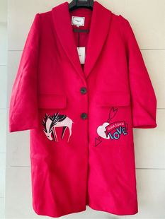 莎系列大红色两粒扣长款羊毛呢，外套西装翻领，式大衣品牌折扣女装