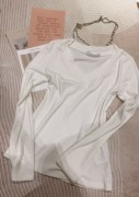 大王家2023羊毛简单系，白色长袖软糯长袖t恤