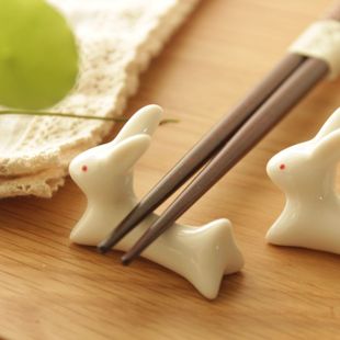 肆月 创意陶瓷小兔筷架筷枕可爱迷你小摆件厨房小配件zakka 杂货