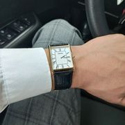 seiko精工方形中性手表，白色表盘商务休闲皮带，石英日韩腕表swr052