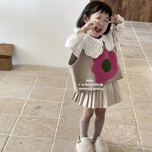 韩国女童镂空花边纯棉衬衫花朵，针织背心马甲，奶茶百褶半裙秋季套装