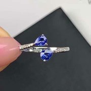 18k白金配进口南非钻石，镶嵌女款0.65克拉天然蓝宝石，戒指真金真钻