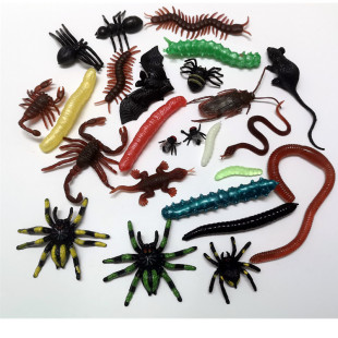 仿真蜈蚣假蛇蜘蛛蟑螂壁虎苍蝇，蝎子蚯蚓虫子动物整蛊玩具恶搞道具