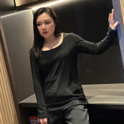 特大码打底衫女装200斤内搭闪亮晶晶上衣胖mm宽松显瘦圆领长袖t恤