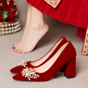 秋季婚鞋女粗跟2023红色秀禾婚纱，新娘孕妇结婚鞋子高跟不累脚