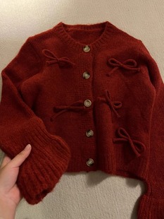 韩系红色蝴蝶结毛衣外套女秋冬小个子甜美减龄喇叭袖针织开衫上衣