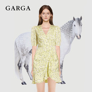 garga法式短袖黄色荷叶边碎花，连衣裙女夏季v领修身显瘦短裙子