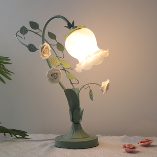 创意玫瑰花朵装饰台灯温馨卧室床头小夜灯田园结婚乔生日灯具