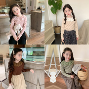 童装韩版2023秋季女童洋气柔软羊绒坑条蕾丝领打底衫