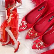 新娘婚鞋红色2020春季敬酒鞋珍珠水钻平底鞋女尖头中式秀禾鞋