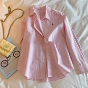 条纹翻领长袖粉色衬衫，女早春设计感小众，休闲上衣韩系甜美宽松衬衣