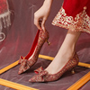 中式红色秀禾婚鞋新娘，鞋主婚纱蝴蝶结高跟鞋，女3cm气质低跟水晶鞋