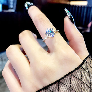 闪爆仿真钻戒女士高端六爪一克拉戒指结婚求婚锆石微镶气质戒指