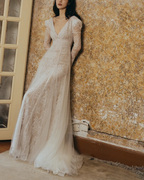 法式轻婚纱礼服2024新娘，简约森系蕾丝轻奢出门纱，高级质感拖尾