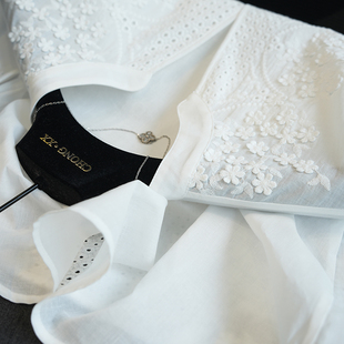 重工刺绣镂空v领五分袖，纯棉衬衫上衣女甜美气质白色小衫春夏844m