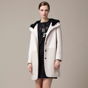 雅莹冬季羊毛，大衣中长款连帽大衣外套通勤乳白色