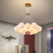 北欧客厅主卧室吊灯创意奶油风网红星球月球儿童房泡泡灯餐厅灯具