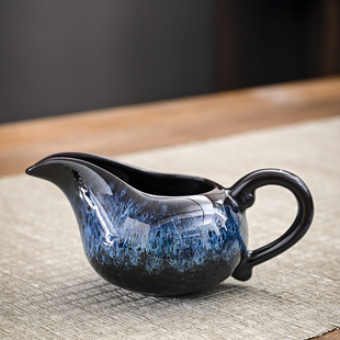 公道杯茶海分茶器陶瓷紫砂，防烫自动茶壶，冲茶泡茶功夫茶具套装配件