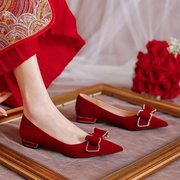 2023年秋冬季婚鞋女新娘鞋子，红鞋平跟秀禾鞋孕妇不累脚大码40-42