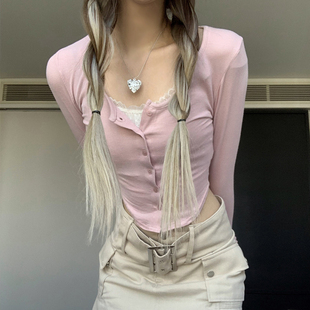 iuae粉色纯欲蕾丝薄款针织衫，女假两件拼接低领减龄显白辣妹长袖
