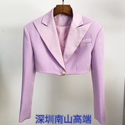 深圳2020欧美明星狮子纽扣一粒扣缎面色个性超短款西装小外套