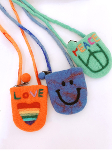 手工羊毛毡零钱包可爱笑脸包包亲子儿童斜跨小包创意卡包收纳秋冬