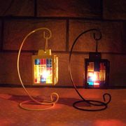 y056彩色玻璃复古铁艺烛台 创意欧式家饰风灯 婚庆道具摆件