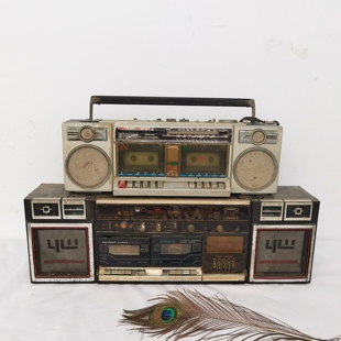 老式怀旧录音机磁带机80年代老物件卡带机手提式收录机道具摆件