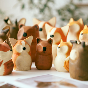 创意木雕小摆件狐狸纯手工制品日式手作雕刻车载小动物