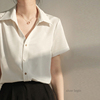 白色V领缎面衬衫女短袖设计感小众上衣2023夏装OL风气质职业衬衣