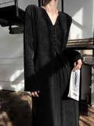 春装2024年女法式黑色肌理感V领上衣赫本风气质名媛两件套裙