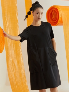 xinsilu新思路女装夏装时尚，黑色圆领简约拼接宽松款女连衣裙