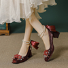 法式绸缎高跟鞋女粗跟红色，秀禾新娘婚鞋高级感一字带秋季珍珠单鞋