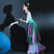 古典舞演出服女飘逸中国风咏荷独舞扇子舞蹈服装现代舞伞舞表