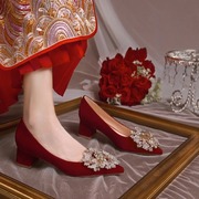 百逸小众婚鞋新娘鞋女粗跟酒红色秀禾服主婚纱两穿中跟不累脚