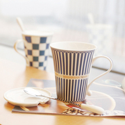 创意陶瓷杯子马克杯套装情侣杯，水杯套装咖啡杯，带盖带勺英伦风