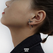 darkbox单只出售通体s925银十字，复古暗黑做旧链条，后挂式耳钉耳环