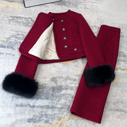 红色小香风羽绒服套装，女2023冬季加厚毛呢，短外套长裙两件套