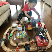 木制电动轨道车玩具，儿童木质小火车轨道玩具，套装男宝宝玩具