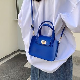 百搭时尚小包包女夏季2022高级感蓝色小方包女士(包女士)潮流斜挎包