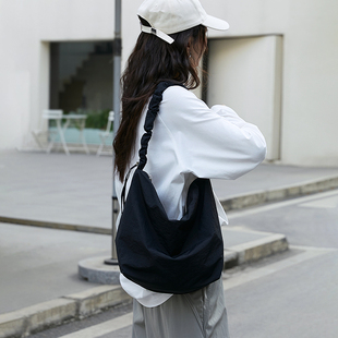 慵懒风斜挎包女日系休闲通勤学生，上课ins韩版单肩大包布包托特包