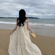 夏日多巴胺垂坠感海边度假今年流行漂亮独特超好看超仙挂脖连衣裙