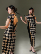 四斤自制东方谜境原创新中式，日常复古丝绒格子，改良长旗袍连衣裙