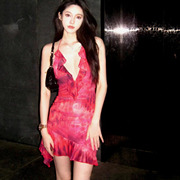 纯欲风辣妹红色吊带连衣裙，v领气质高级感礼服裙三亚海边度假裙子