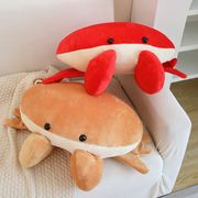 可爱面包蟹抱枕柔软家居沙发靠垫午睡趴枕跨境毛绒玩具汽车靠垫