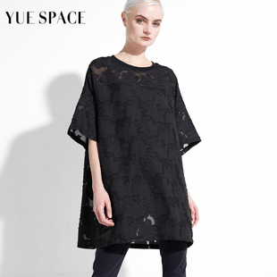 yuespace蕾丝衫镂空套头衫，女春夏休闲t恤时尚，小衫黑色宽松中长款