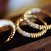 时髦螺纹钻石戒指指环18k金镶嵌(金镶嵌)珠宝真金真钻简约时尚