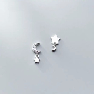 s925银秀气极简星星月亮不对称镶钻设计可爱小巧韩版耳饰